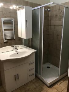 For sale A 10 MN D'ALES 7 rooms 117 m2 Gard (30110) photo 4