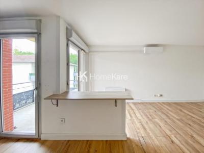 For sale Montauban 2 rooms 45 m2 Tarn et garonne (82000) photo 3