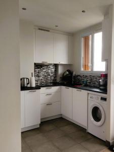 For sale Paris-20eme-arrondissement 2 rooms 43 m2 Paris (75020) photo 3