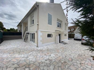 For sale Chapelle-en-serval 6 rooms 147 m2 Oise (60520) photo 1