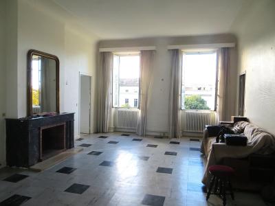 Acheter Appartement 140 m2 Nimes