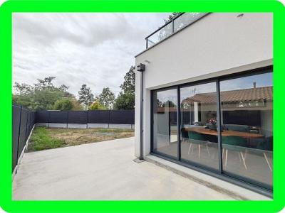 For sale Sainte-pazanne 5 rooms 106 m2 Loire atlantique (44680) photo 0