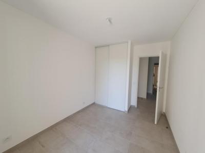 Louer Appartement Beaurecueil 1390 euros