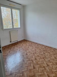 For sale Palaiseau 3 rooms 60 m2 Essonne (91120) photo 2