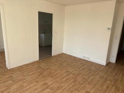 For rent Pont-sainte-maxence 2 rooms 46 m2 Oise (60700) photo 2