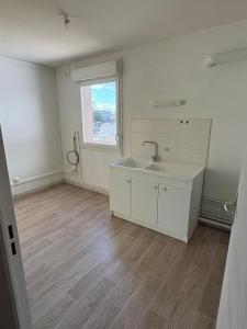 For rent Pont-sainte-maxence 2 rooms 46 m2 Oise (60700) photo 4