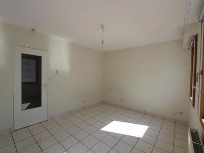 For rent Nantes 1 room 26 m2 Loire atlantique (44000) photo 1