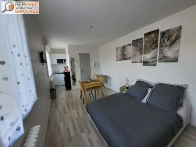For rent Bordeaux cours d'Alsace et Lorraine 1 room 19 m2 Gironde (33800) photo 0