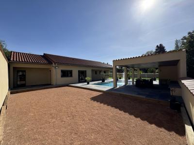 For sale Saint-germain-laval 5 rooms 142 m2 Loire (42260) photo 3