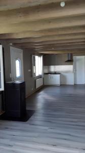 Louer Maison Gelles 630 euros