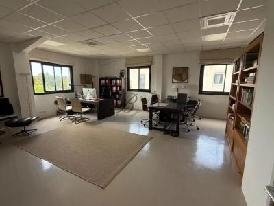 Annonce Location Bureau Eguilles 13