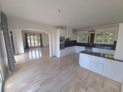 For rent Union 5 rooms 174 m2 Haute garonne (31240) photo 3