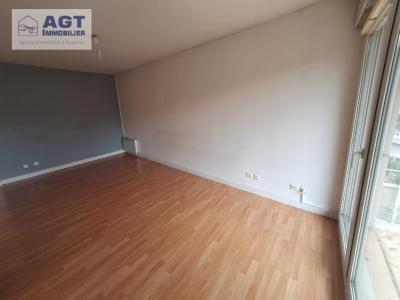 For rent Beauvais 1 room 28 m2 Oise (60000) photo 1