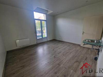 Louer Commerce 73 m2 Chalons-en-champagne