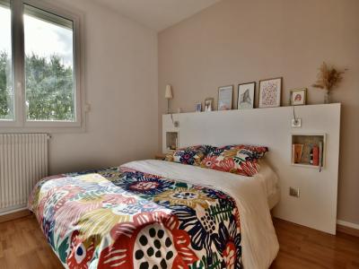 For sale 3 rooms 65 m2 Maine et loire (49300) photo 3