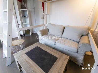 Louer Appartement 24 m2 Paris-8eme-arrondissement