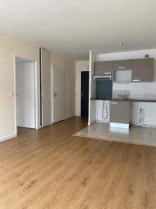 For sale Saint-ave 2 rooms 42 m2 Morbihan (56890) photo 3