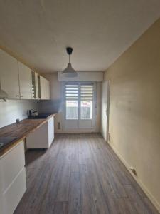 For sale Bordeaux 3 rooms 81 m2 Gironde (33200) photo 2