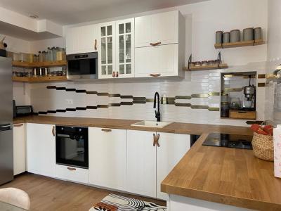 For sale Agde 4 rooms 76 m2 Herault (34300) photo 2