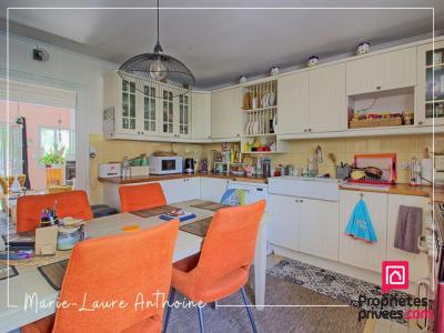 For sale Pierre-de-bresse 7 rooms 240 m2 Saone et loire (71270) photo 4