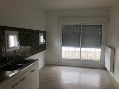 Louer Appartement 71 m2 Chatre