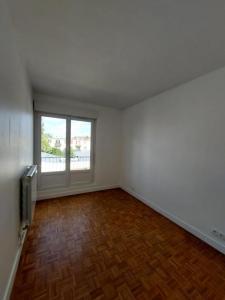 For rent Rueil-malmaison 4 rooms 85 m2 Hauts de Seine (92500) photo 2