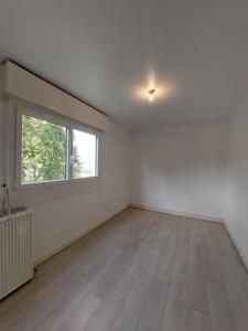 For rent Rueil-malmaison 3 rooms 63 m2 Hauts de Seine (92500) photo 4