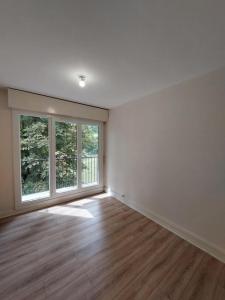 For rent Rueil-malmaison 4 rooms 77 m2 Hauts de Seine (92500) photo 4