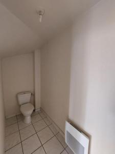 For rent Garches 1 room 42 m2 Hauts de Seine (92380) photo 3