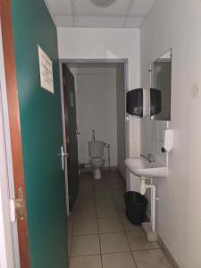 For rent Saint-joseph 470 m2 Reunion (97480) photo 3