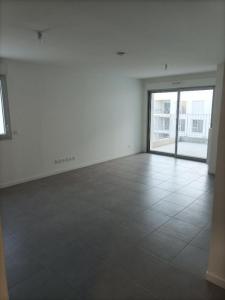 For rent Cenon 3 rooms 62 m2 Gironde (33150) photo 1