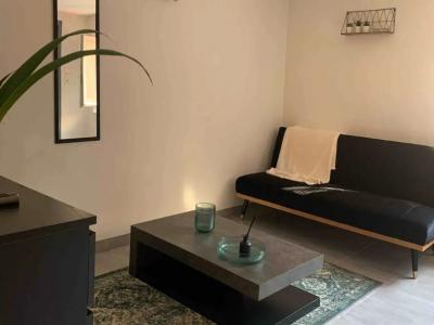For rent Marseille-10eme-arrondissement 2 rooms 38 m2 Bouches du Rhone (13010) photo 2