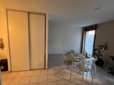 Louer Appartement 37 m2 Beaurecueil