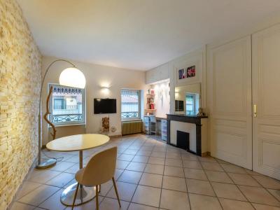 For sale Lyon-2eme-arrondissement 2 rooms 69 m2 Rhone (69002) photo 1