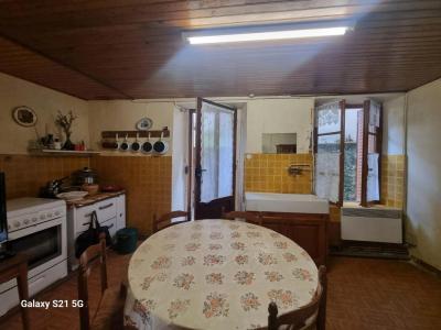 For sale Tauves 6 rooms 90 m2 Puy de dome (63690) photo 2