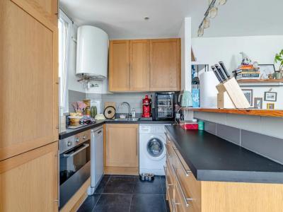 For sale Levallois-perret 2 rooms 43 m2 Hauts de Seine (92300) photo 2