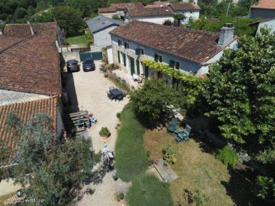 For sale 6 rooms 167 m2 Charente (16460) photo 3