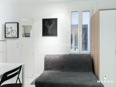 Louer Appartement 17 m2 Paris-18eme-arrondissement