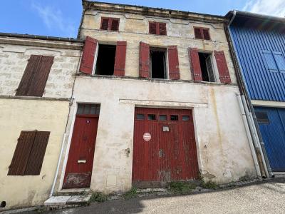 For sale Bagas LA-RAOLE 5 rooms 100 m2 Gironde (33190) photo 0