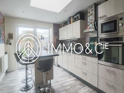 For sale Lomme 5 rooms 107 m2 Nord (59160) photo 2