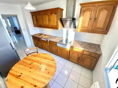 For rent Lyon-7eme-arrondissement 3 rooms 73 m2 Rhone (69007) photo 1