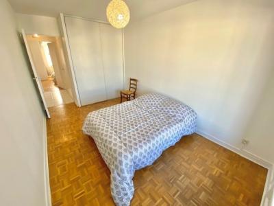 For rent Lyon-7eme-arrondissement 3 rooms 73 m2 Rhone (69007) photo 2