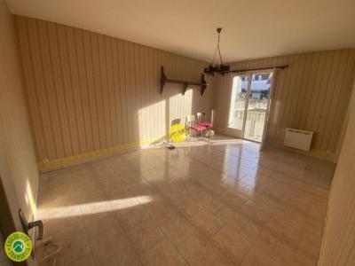For sale Commentry 1 room 30 m2 Allier (03600) photo 4