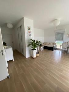 For rent Olonne-sur-mer 3 rooms 66 m2 Vendee (85340) photo 0