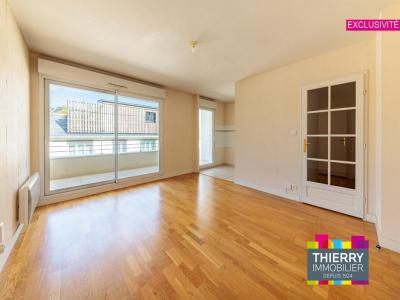 For sale Nantes 2 rooms 41 m2 Loire atlantique (44000) photo 1
