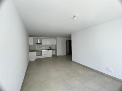 For rent Lunel 3 rooms 68 m2 Herault (34400) photo 1
