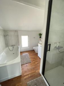 For sale Toulouse 4 rooms 91 m2 Haute garonne (31200) photo 3