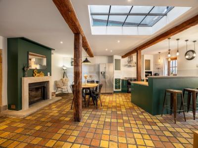 For sale Fontaines-saint-martin 6 rooms 219 m2 Rhone (69270) photo 3