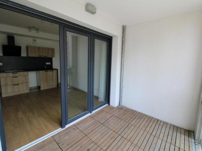 For rent Nantes 2 rooms 40 m2 Loire atlantique (44100) photo 2