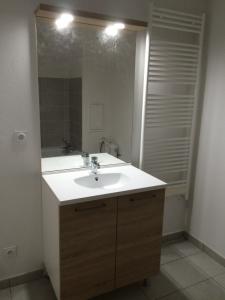 For rent Saint-priest 2 rooms 38 m2 Rhone (69800) photo 4